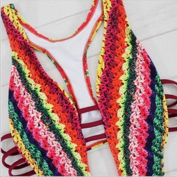 💐NWT Colorful Cutout One Piece - Picture 5 of 6